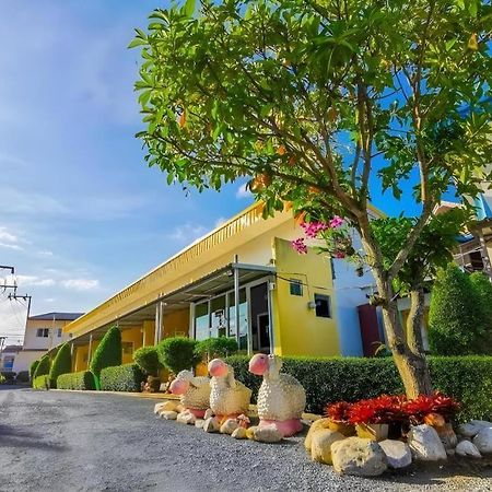 Panita Resort Кханом Екстер'єр фото